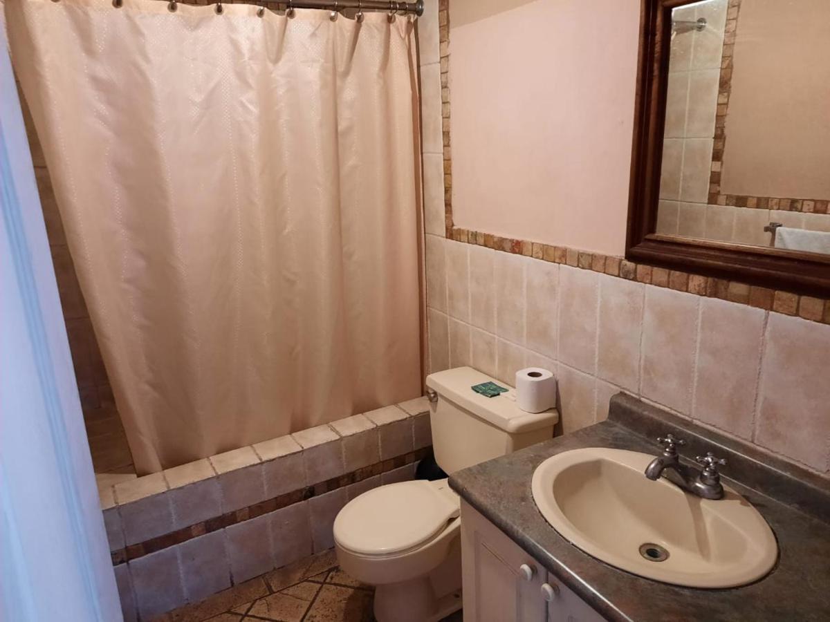 גואטמלה Apartamento 505 Cortijo Reforma Zona 9 מראה חיצוני תמונה