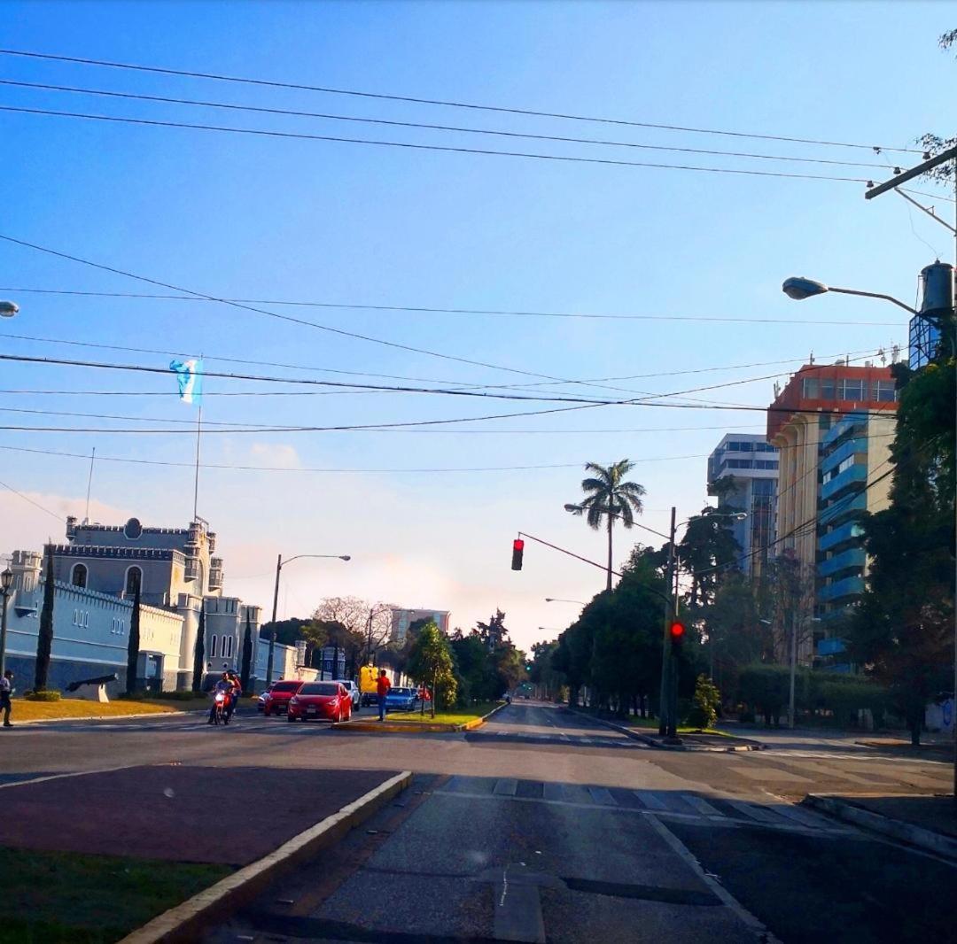 גואטמלה Apartamento 505 Cortijo Reforma Zona 9 מראה חיצוני תמונה